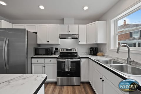 Fully equipped kitchen