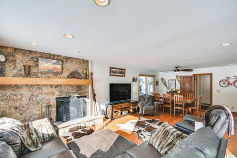 Avon Vacation Rental | 3BR | 2.5BA | 2,087 Sq Ft | Stairs Required