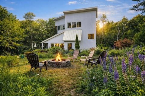 Where modern architecture meets wild nature. Your private escape in the Catskill