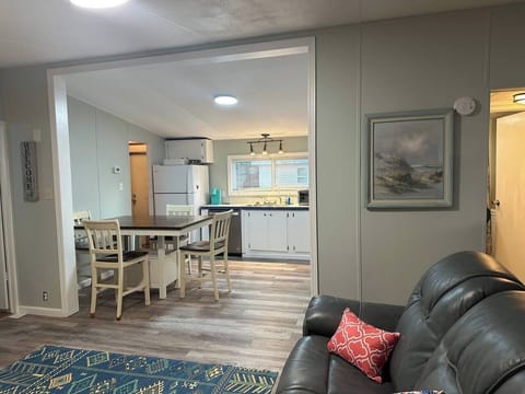 Cb6bc51e 0c36 48ea 9142 d9e7b098f661