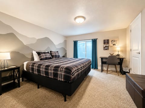 Comfy king bed with dedicated work space and lots of storage for clothes