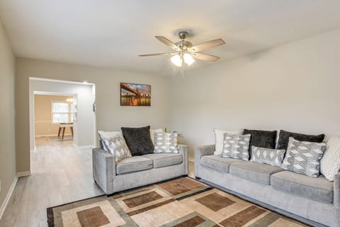 Fayetteville Vacation Rental | 3BR | 2BA | Steps to Enter | 2,290 Sq Ft