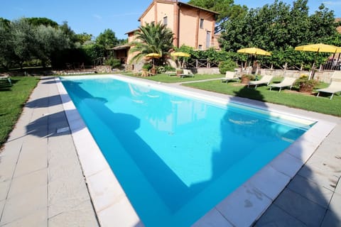 Holiday Home Swimming Pool