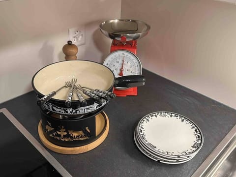 Tableware, Serveware, Dishware, Plate, Porcelain, Kitchen Appliance, Food