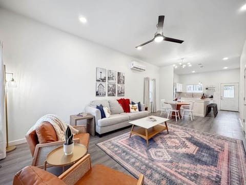 "We had such an amazing time staying here for our family trip to San Antonio! Definitely one of the best Airbnbs we’ve stayed at! We would 100% book again" - Brianna