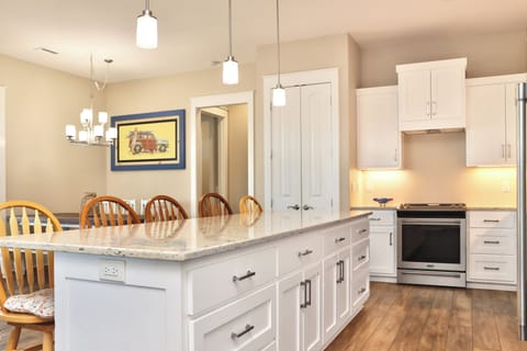 Kitchen Island with Bar Seating