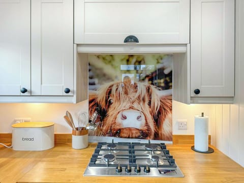 Kitchen/diner | Hillcrest Cottage, Dunoon