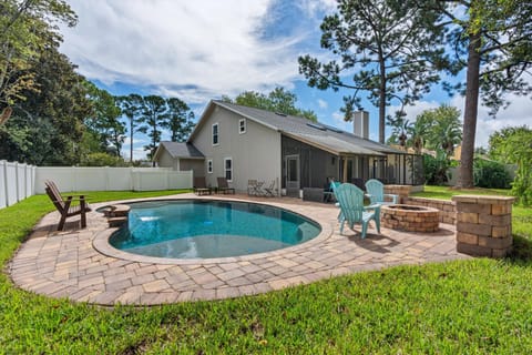 Large Fenced in Backyard with Saltwater Pool & Firepit!
