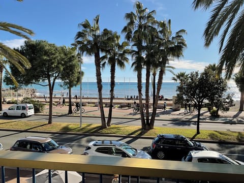 Beach/ocean view