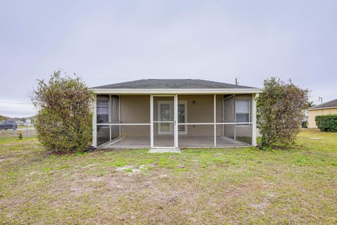 Winter Haven Vacation Rental | 3BR | 2BA | 1 Step to Enter | 1,268 Sq Ft