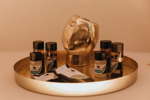Bathroom amenities