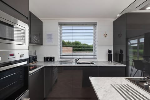 Countryside, Waterside Views