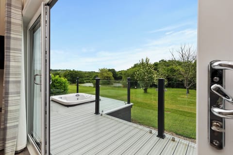 Countryside, Waterside Views