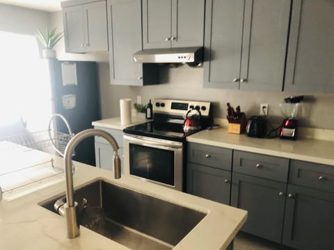 Case Bliss-American breakfast & Lunch @ Cafe Bliss @ Carlmont Shopping Center