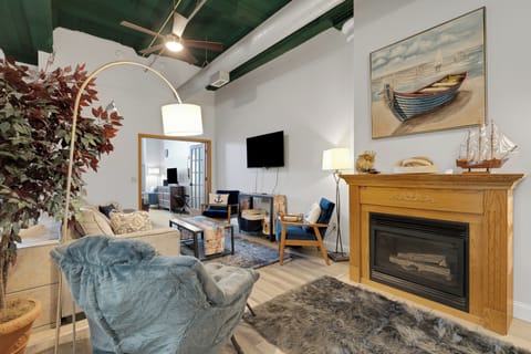 Enjoy a relaxing evening in the living room with seating for 6.