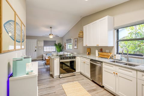 Kitchen | Cooking Basics | Keurig Coffee Maker