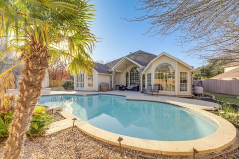 Pflugerville Vacation Rental | 4BR | 2BA | 2,273 Sq Ft | 1 Step Required