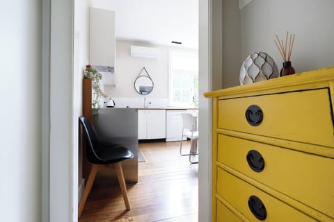 Pop of Sunshine: Bright and Inviting