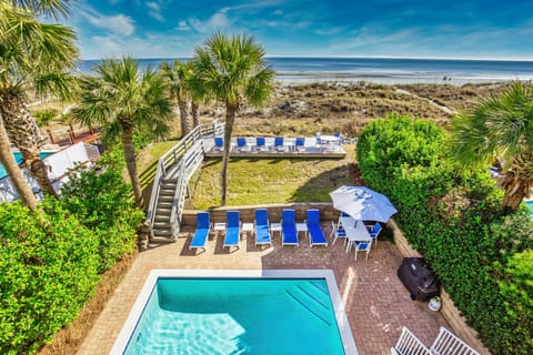 Hilton Head beachfront rental, ocean view master, luxury vacation home with pool, private beach access, 5000+ sf family-friendly short-term rental, rental with pool