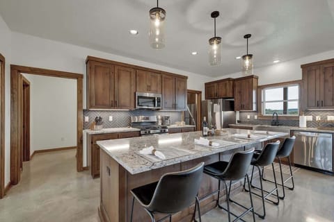 Seating for four at the kitchen island