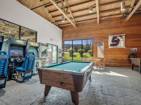 Interior 226 Building Recreation Area pic 2