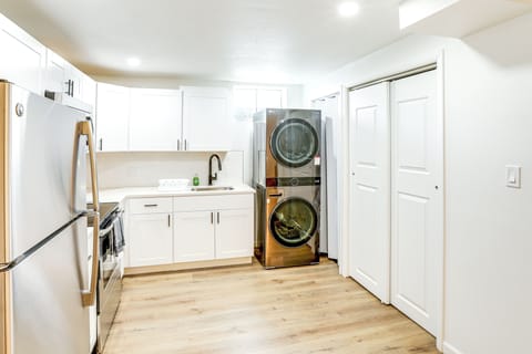 Kitchen | Cooking Basics | Stove/Oven | Microwave