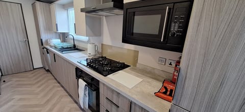 Fully equiped, airfryer, microwave dishwasher