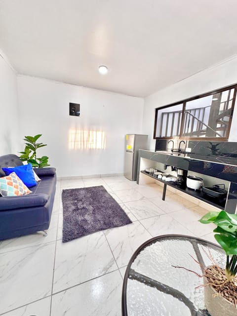 Sala ,cocina comedor