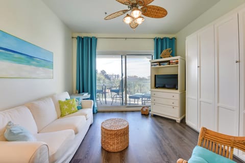 Panama City Beach Vacation Rental | Studio | 1BA | 335 Sq Ft | Step-Free Access