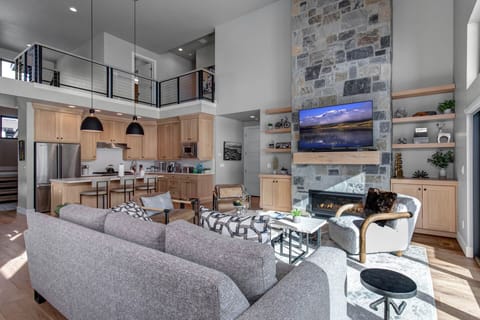 Mayflower Village 991: