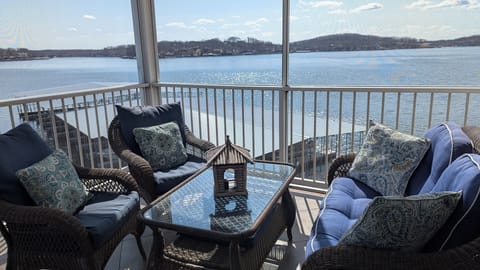 LAKEOZARKVACATION.COM