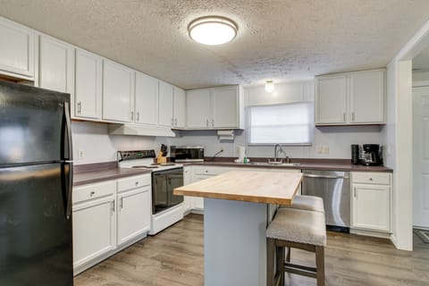 Kitchen | Slow Cooker | Toaster