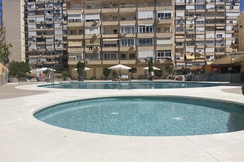 Holiday Home Swimming Pool