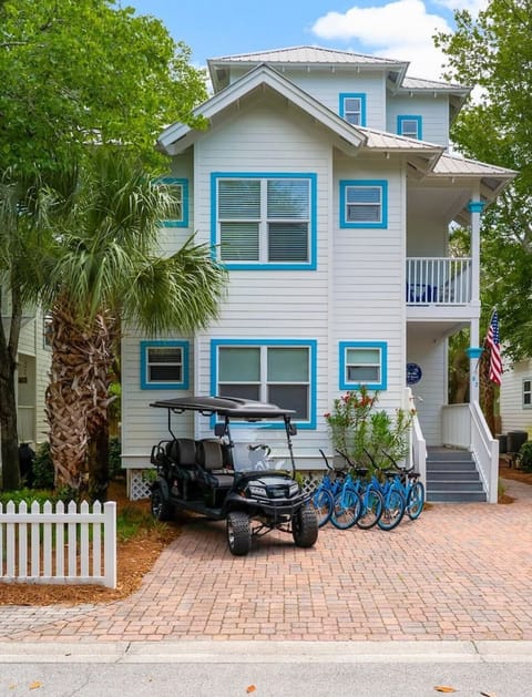 Home Exterior with Amenities+