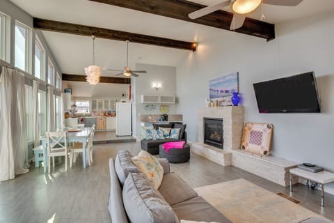 Living Room | Roku TV | Free WiFi | Twin Sleeper Sofa | 2nd Floor