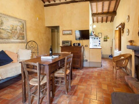 Autumn, Living Room, Spring, Summer, Winter