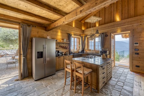 Villa Cassia - Stazzona, Lake Como, Italy - NORTHITALY VILLAS vacation rental