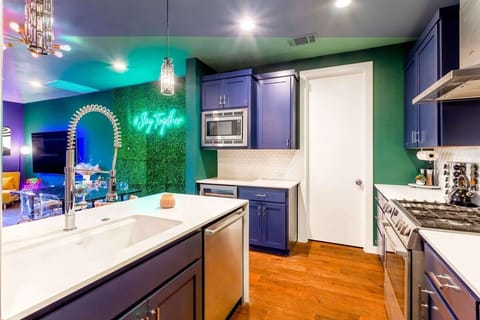 Fully Equipped Kitchen Perfect For Entertaining