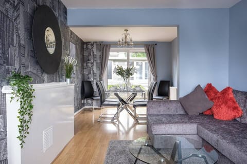 Relax in this modern and comfortable living room