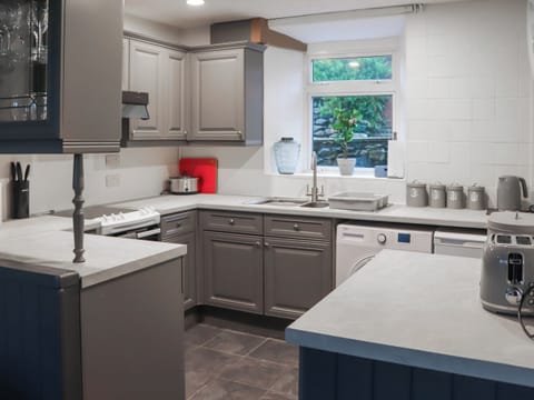 Kitchen | Hafanedd, Dyffryn Ardudwy Near Barmouth