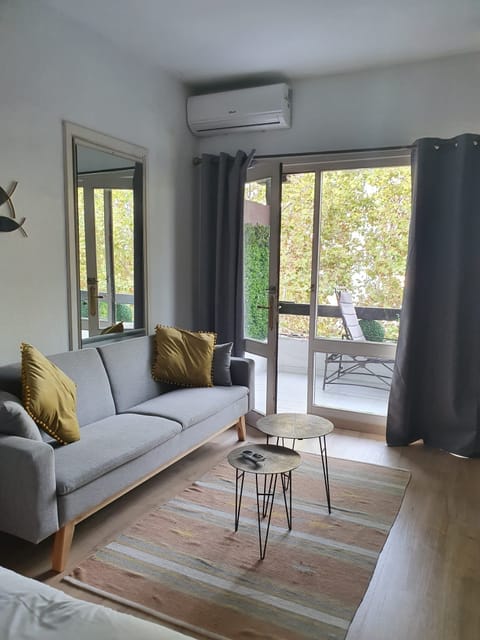 Comfy Studio in the Golden Mille close to the beach and ina urbanization with pool and tennis court (1)
