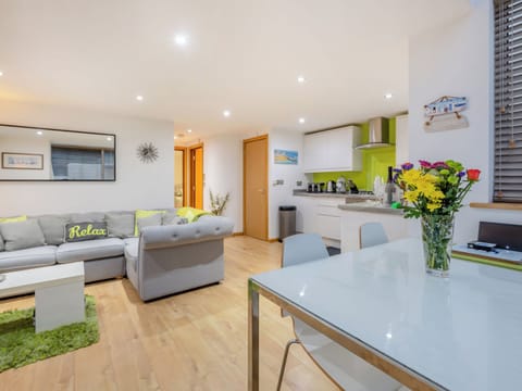 Open plan living space | 8 Vista Apartments, Paignton