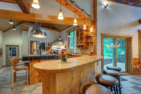 Kitchen | Cooking Basics | Coffee Maker | Main Level