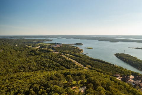 Panoramic Table Rock Lake Views!!