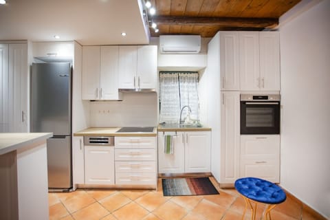 Light and bright kitchenette