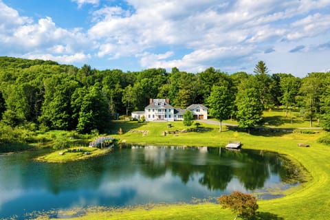 Discover Sunny Pond - Main House!