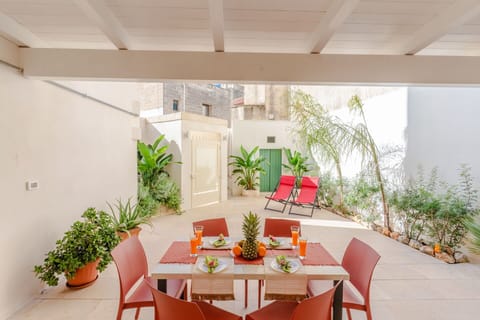 Furniture, Interior Design, Flooring, Floor, Table, Ceiling, Chair, Flowerpot, Home, Houseplant