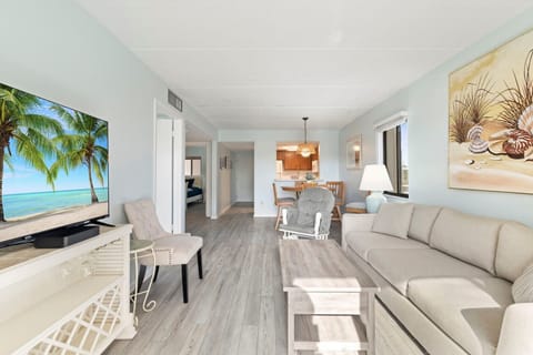 1208 Living Area