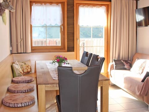 Familienappartement - Appartements Drei Wannen Apartment in Fontanella