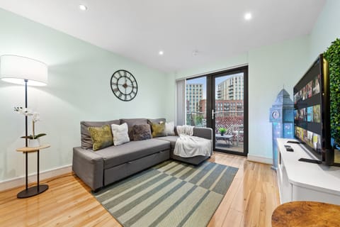 Living Room / Lounge